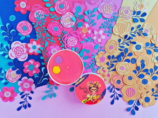 FRIDA CANDLE 8OZ UNIQUE GIFT