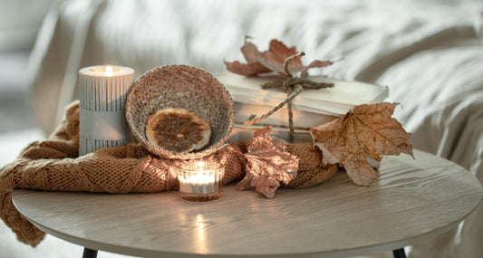 Autumn time is candle time. Change the scent of your home.